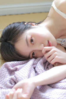 打烊后仅剩两个人的沙龙活动